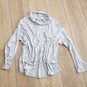 2 XL gray turtle neck sweatshirt oversized